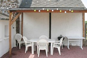 Cottage by Goelo Coast With Sea Views