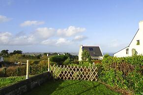 Cottage by Goelo Coast With Sea Views