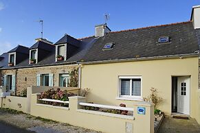 Cottage by Goelo Coast With Sea Views