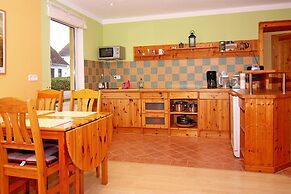 Gemutliches Ferienhaus mit Grill in Zinnowitz