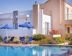 Saltwater Pool Apartment in Chania