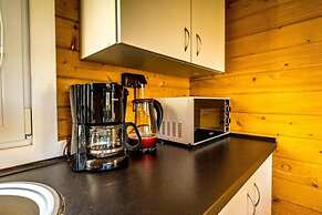 Comfortable Holiday Homes, Pool, Jacuzzi