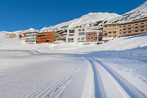Flat in Obergurgl With Shared Wellness Centre