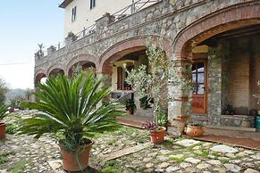 Country House in Chiusdino With Panoramic Views