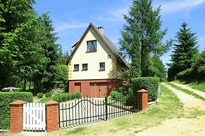 Cottage by Lake Dabrowa With Fishing