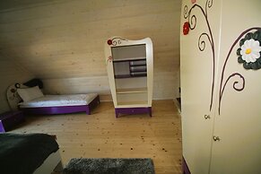 Terraced House Near Baltic Sea and Golf Course