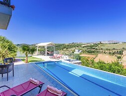 Villa in Episkopi With Private Pool