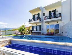 Villa in Episkopi With Private Pool