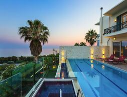 Villa in Episkopi With Private Pool