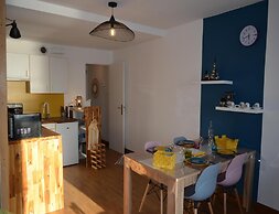 Studio in Plougasnou With Sea View and Beaches