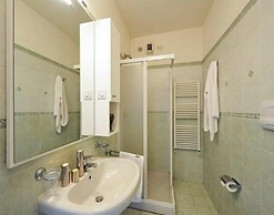 Modern Porlezza Apartment for 4