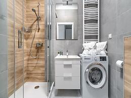 Comfortable Apartment, Indoor Pool and Sauna