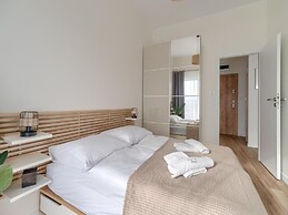 Comfortable Apartment, Indoor Pool and Sauna