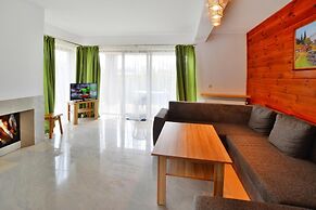 Holiday Home With a Private Garden