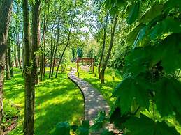 Spacious Holiday Homes With air Conditioning, Pool