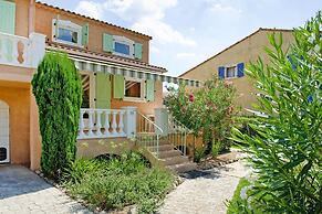 Terraced House in Vidauban With Pool