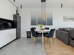 Comfortable Apartment With Pool and Sauna