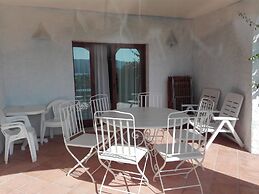 Holiday House, La Conia Cannigione