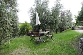Villa in Vinci With Private Pool & Vineyard Views