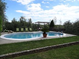 Villa in Vinci With Private Pool & Vineyard Views