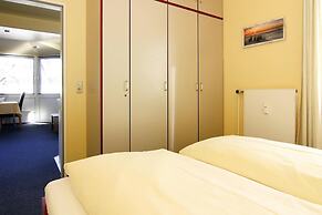Apartment Near the Laboe Waterfront