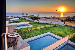 Seaside Villa With Private Pool