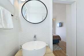 Apartment in Ugljan With Beach and Pool