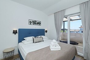 Apartment in Ugljan With Beach and Pool
