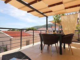 Apartment in Ugljan With Beach and Pool
