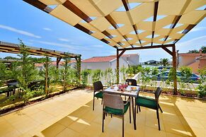 Apartment in Ugljan With Beach and Pool