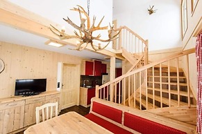 Chalet in Gaal by Ski Slopes & Bathing Pond