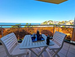Apartment With sea View Near Beach