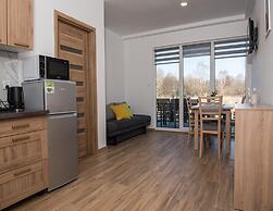Comfortable Ground Floor Apartment, Summer Pool