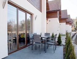 Comfortable Ground Floor Apartment, Summer Pool