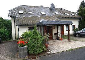 Schone Ferienwohnung mit Terrasse, Altenberg