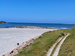Holiday Home Close to Beach, Cleder