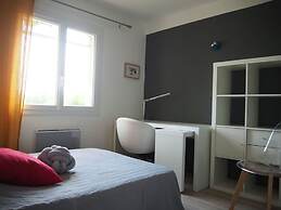 Holiday Home in Pertuis With Private Pool
