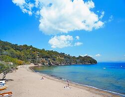 Apartment in Capoliveri Near Sandy Beaches