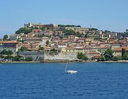 Apartment in Capoliveri Near Sandy Beaches
