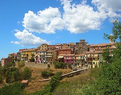 Apartment in Capoliveri Near Sandy Beaches