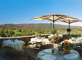 La Motte Resort Near Beach