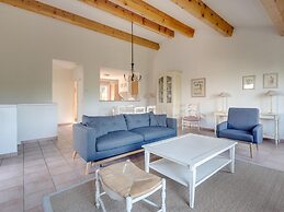La Motte Resort Near Beach