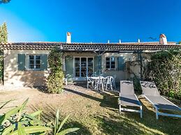 La Motte Resort Near Beach
