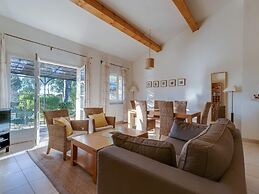 La Motte Resort Near Beach