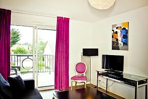 Romantic Seaside Stay in La Baule