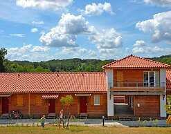 8-guests Holiday Home in Cassen