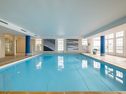 Flat on the Beach With Pool in Le Crotoy
