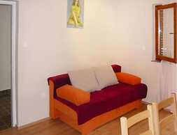 3-person Apartment in Starigrad