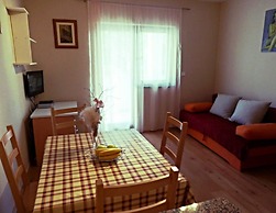 3-person Apartment in Starigrad