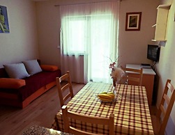 3-person Apartment in Starigrad